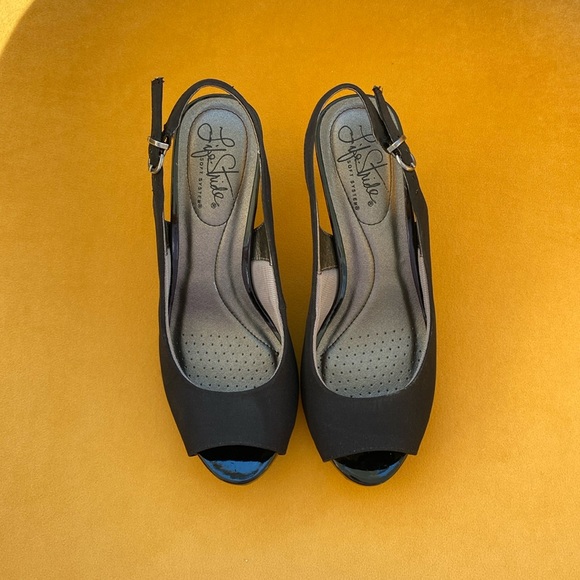 Life Stride, Size 6, Black, Sling Back Heels, Soft System Heels - Picture 6 of 11